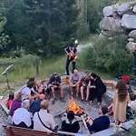 Camping Tipi Avec Terrasse Pour 4 Pers, - Api-1-52-1302 Saint-Sorlin-dʼArves