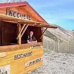 Camping Tipi Avec Terrasse Pour 4 Pers, - Api-1-52-1302 *