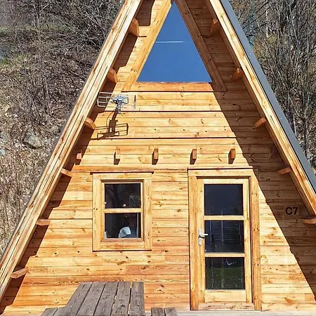 Camping Tipi Avec Terrasse Pour 4 Pers, - Api-1-52-1302 Saint-Sorlin-dʼArves
